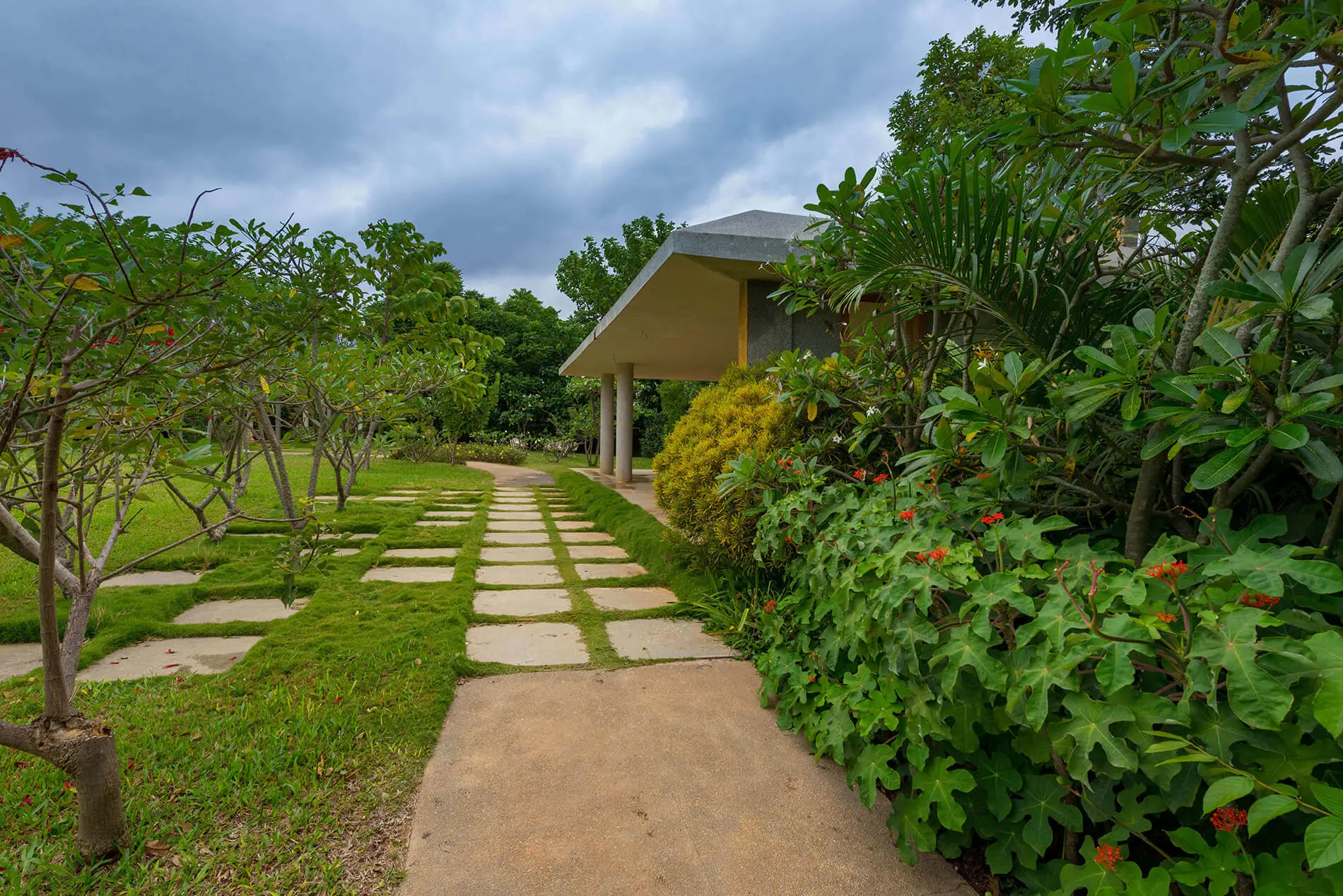 houses for sale with acreage near sarjapur